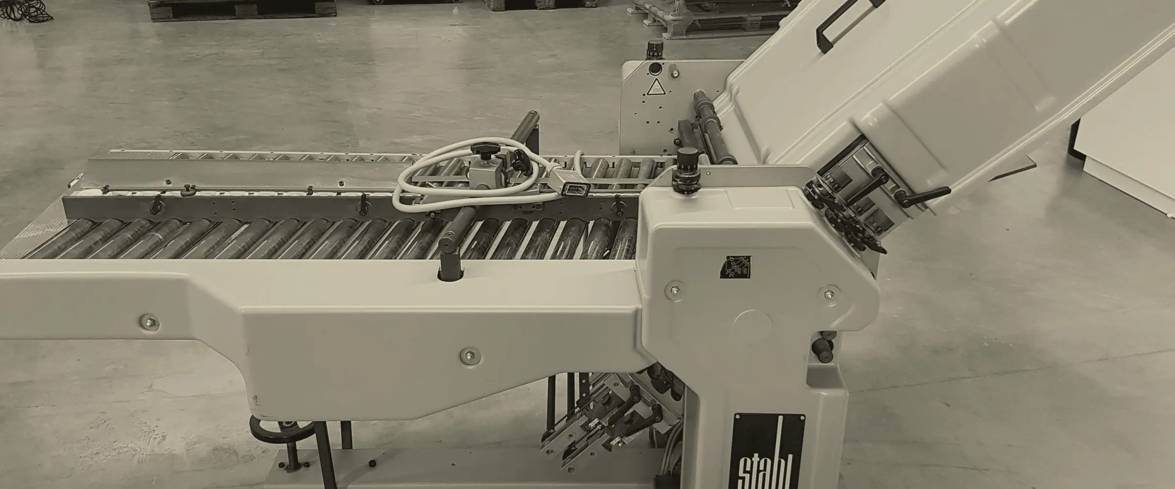 Falzmaschine im Werk in Ludwigsburg